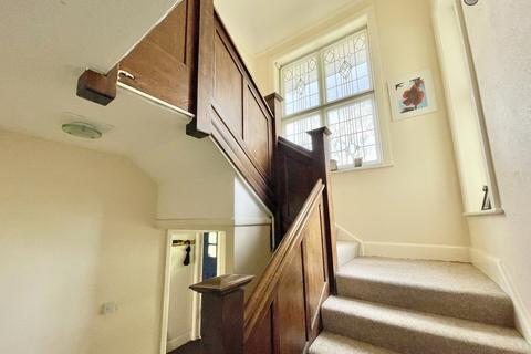 18 Dunkeld Road, Bournemouth, BH3 7EN