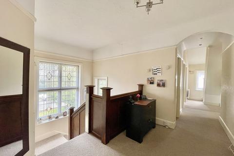 18 Dunkeld Road, Bournemouth, BH3 7EN