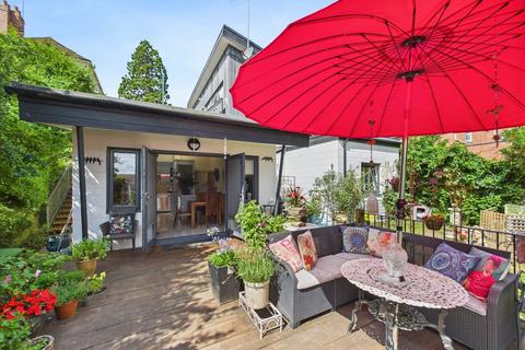 3 bedroom detached house for sale, Henwick Road, Worcester, Worcestershire, WR2