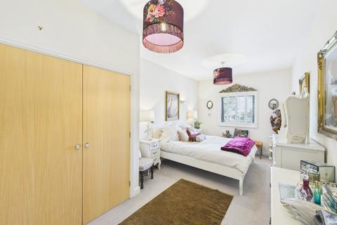3 bedroom detached house for sale, Henwick Road, Worcester, Worcestershire, WR2