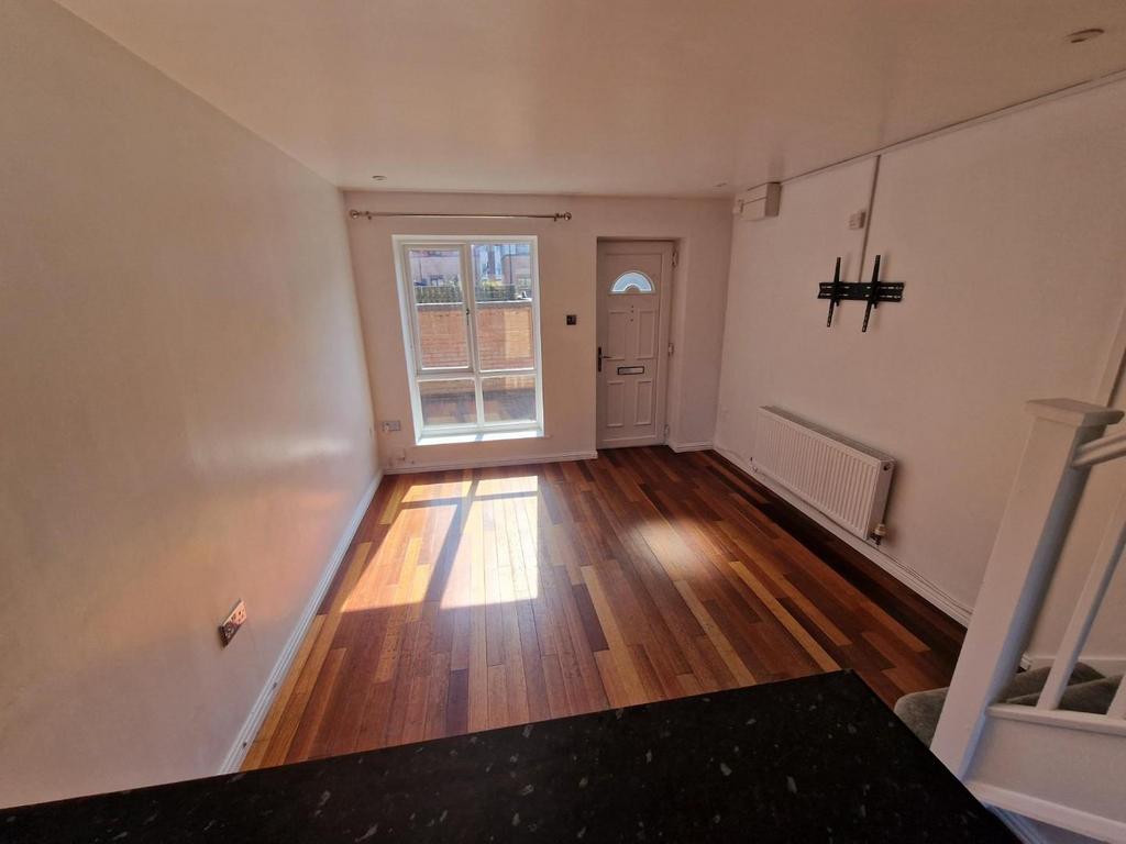 Open Plan Living Room/Kitchen
