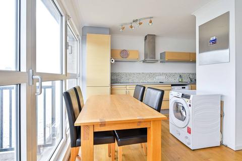 2 bedroom flat to rent, Rotherhithe Street, Canada Water, London, SE16