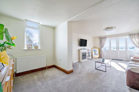 41 Launceston Road, Callington, PL17 7DP