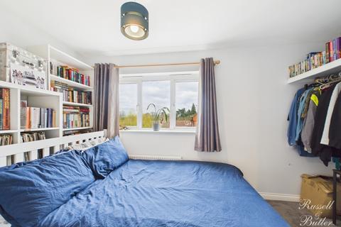 5 Clover End, Buckingham, MK18 1FT