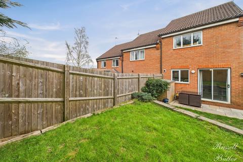 5 Clover End, Buckingham, MK18 1FT
