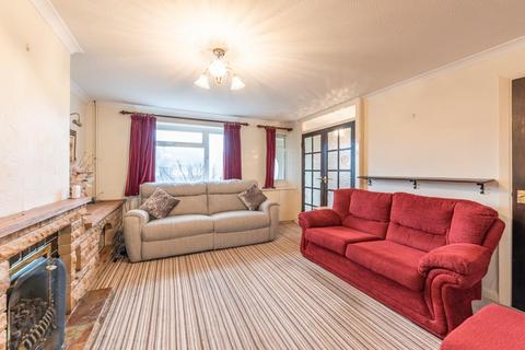 3 bedroom end of terrace house for sale, Bradman Gardens, Arnold
