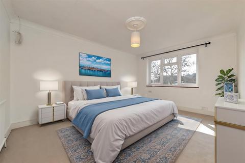 10 Cuckmans Drive, St Albans, AL2 3AX