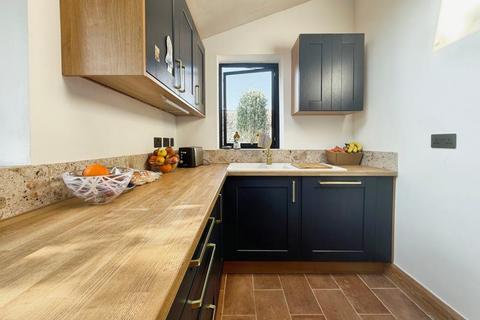 4 bedroom detached house to rent, Laurel Gardens, Bristol BS49