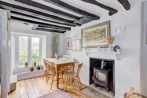 15 Burnivale, Malmesbury, SN16 0BL
