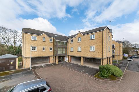 2 bedroom flat for sale, 3 Ling Court, Menston LS29