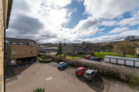2 bedroom flat for sale, 3 Ling Court, Menston LS29