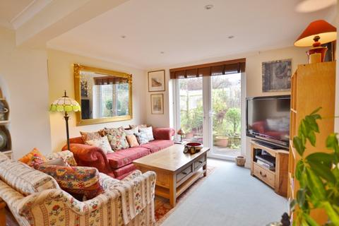 9 Littlecote, Petworth, GU28 0EF