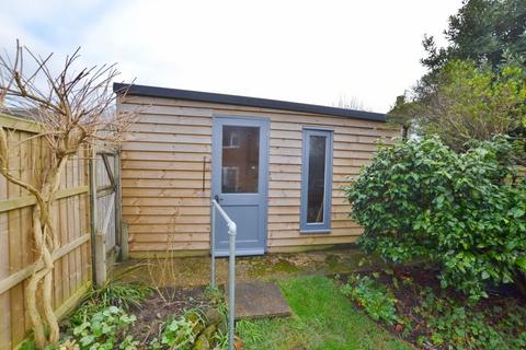 9 Littlecote, Petworth, GU28 0EF