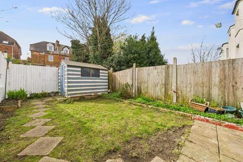 3 bedroom flat for sale, East Cliff, Folkestone