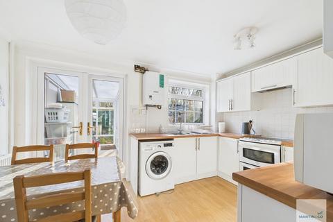2 bedroom townhouse for sale, Christchurch Road, Hucknall