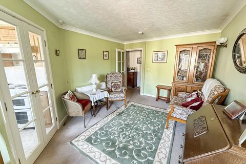1 bedroom retirement property for sale, Chatham Court, Warminster