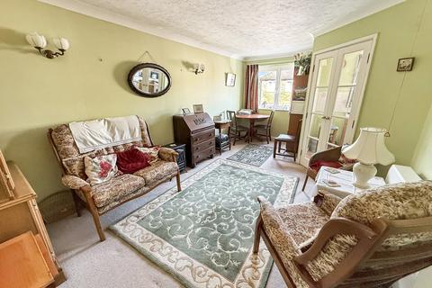 1 bedroom retirement property for sale, Chatham Court, Warminster