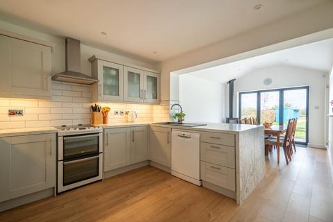 3 bedroom detached bungalow for sale, Newmarket CB8