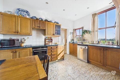 5 bedroom detached house for sale, Butterhill Lane, Dayhills