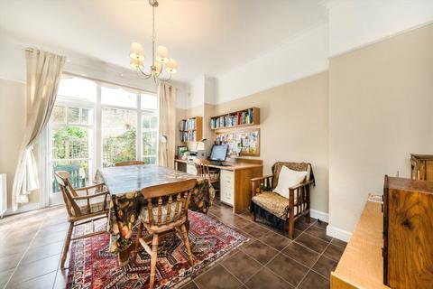 3 bedroom flat for sale, Alexandra Park Road, London N10