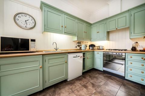 3 bedroom flat for sale, Alexandra Park Road, London N10