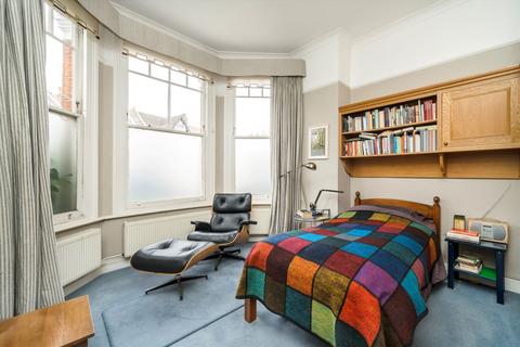 3 bedroom flat for sale, Alexandra Park Road, London N10