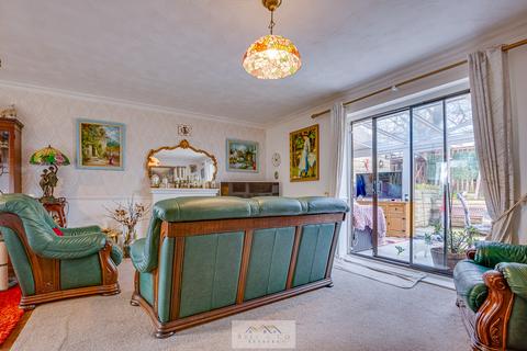 2 bedroom detached bungalow for sale, Springwood Court, Sheffield S26