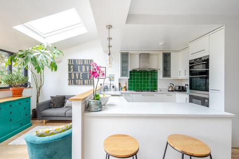 3 bedroom terraced house for sale, Croft Road, Somerset BA1
