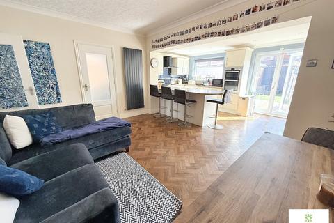 9 Ambleside Grove, Middlesbrough, TS5 7DQ
