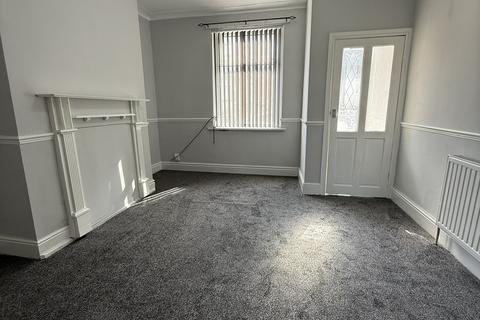 3 bedroom terraced house to rent, Crawford Street BD4