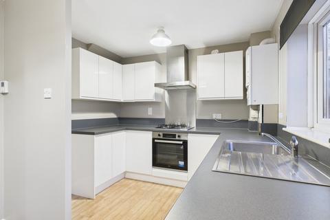 2 bedroom terraced house to rent, Church Park Road, Plymouth PL6