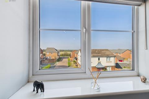 8 Carter Close, Tamworth, B79 8UE