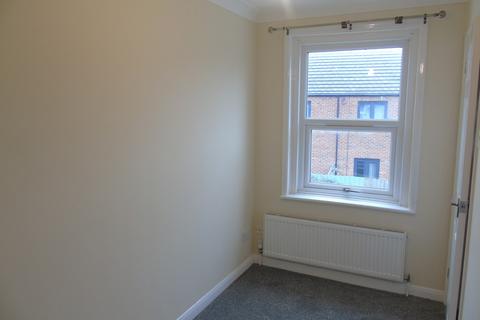 2 bedroom terraced house to rent, Lansdowne Street
