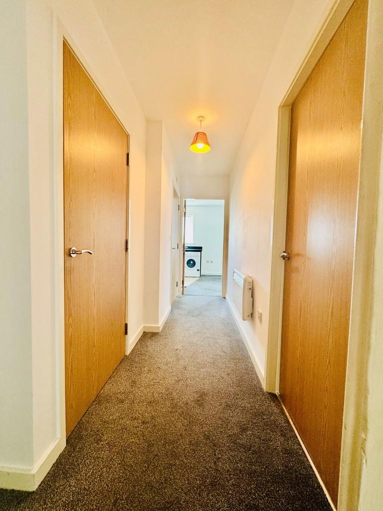 21 the locks hallway