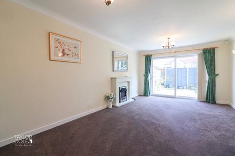 2 bedroom semi-detached bungalow for sale, Sycamore Road, Kingsbury