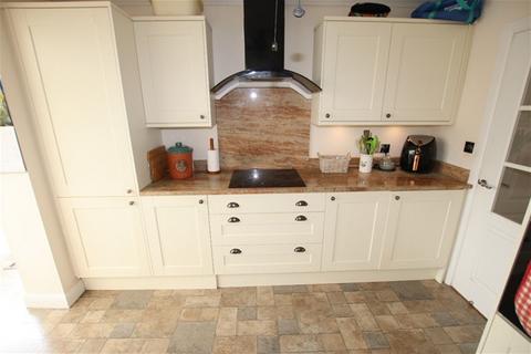 2 bedroom detached bungalow for sale, Nansen Road, Clacton on Sea