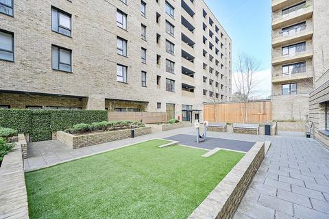 2 bedroom flat for sale, Osbourne Road, Acton, LONDON, W3