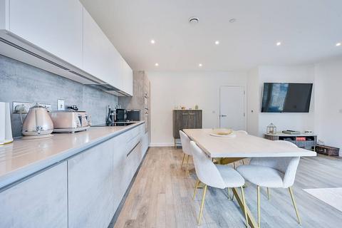 2 bedroom flat for sale, Osbourne Road, Acton, LONDON, W3