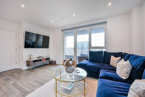 2 bedroom flat for sale, Osbourne Road, Acton, LONDON, W3