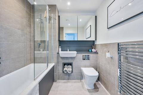 20, Akenside Court Osborne Road, London, W3 8SJ