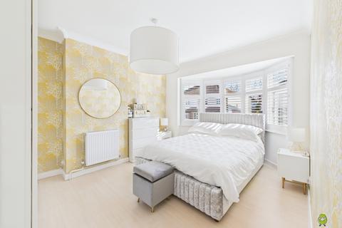 10 Harvel Crescent, London, SE2 0PW