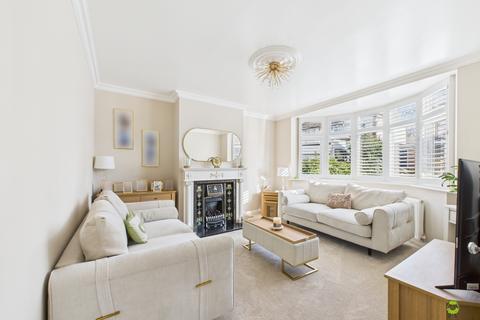 10 Harvel Crescent, London, SE2 0PW