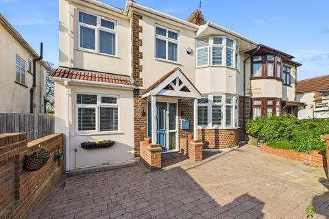 10 Harvel Crescent, London, SE2 0PW