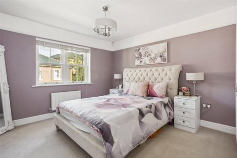 3 bedroom end of terrace house for sale, Mobbs Close, Stoke Poges, SL2