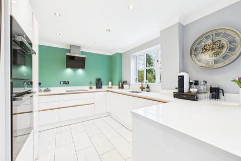9 Aish Park, Shebbear, Beaworthy, EX21 5QL