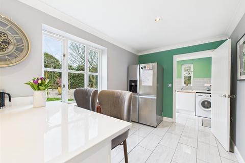 9 Aish Park, Shebbear, Beaworthy, EX21 5QL