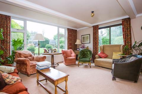 5 bedroom detached house for sale, Clinton Road, Penarth