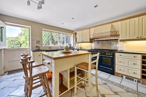 4 bedroom detached house for sale, Mayflower Way, Farnham Common