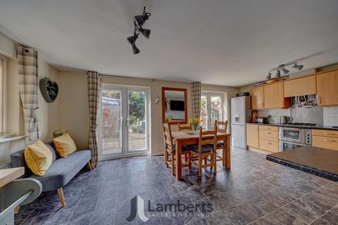 4 bedroom detached house for sale, Pitchcombe Close, Lodge Park, Redditch