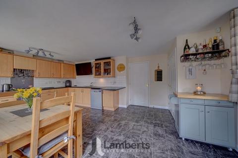 4 bedroom detached house for sale, Pitchcombe Close, Lodge Park, Redditch
